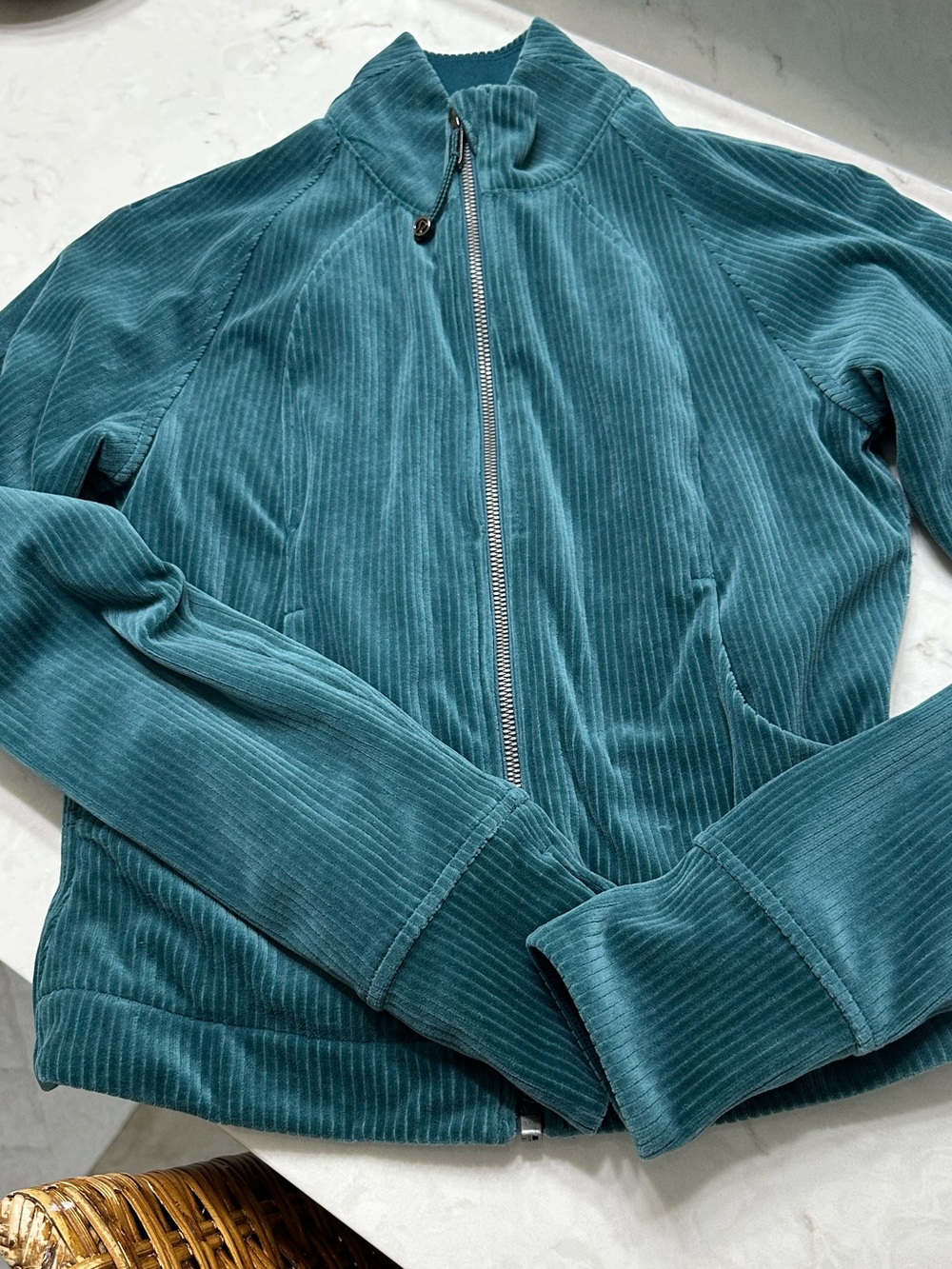 lululemon athletica Teal Corduroy-Texture Zip Crewneck Jacket, size 4